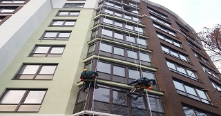 Установка крыши на балкон Благовещенск цена от 1044 руб. м/2.